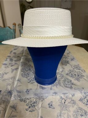 Classic Ivory Women's Straw Boater Hat with Ribbon size 7”
